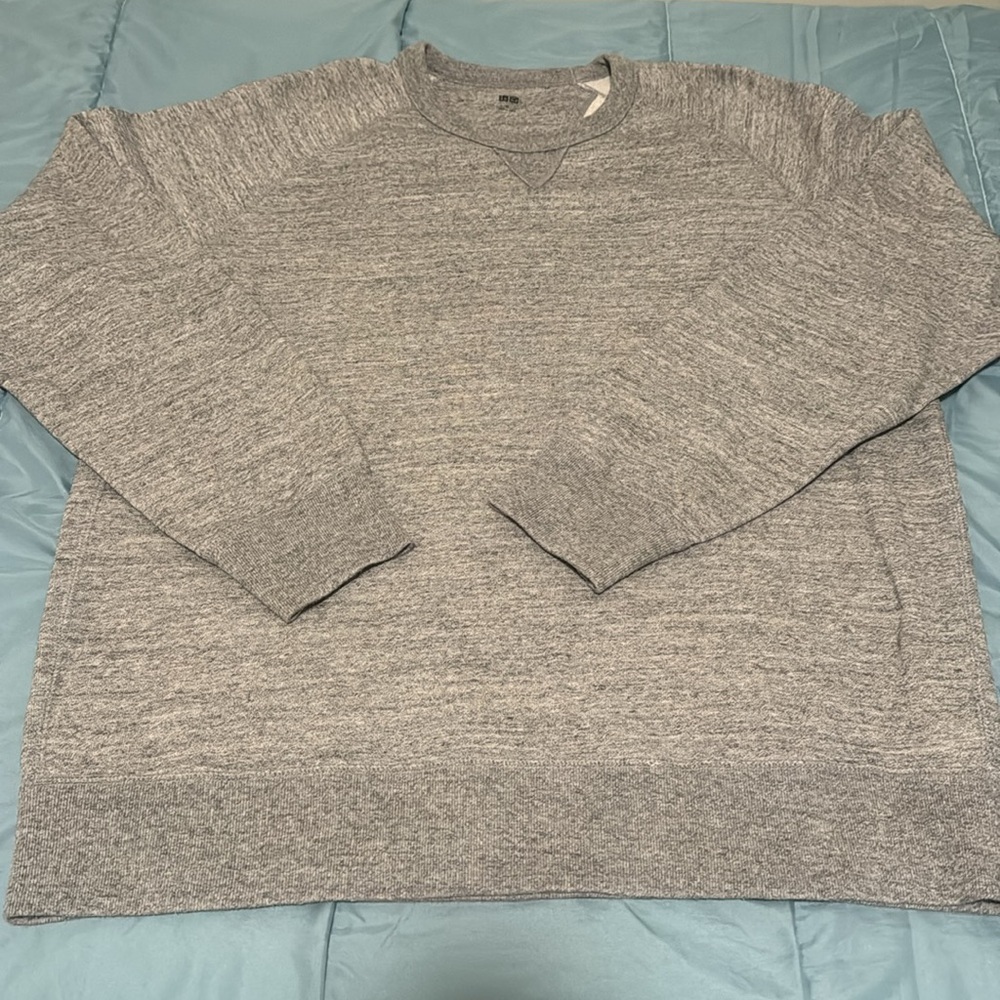 LIKE NEW UNIGLO MEN’S CREWNECK PULLOVER SWEATER SIZE XL COLOUR GRAY